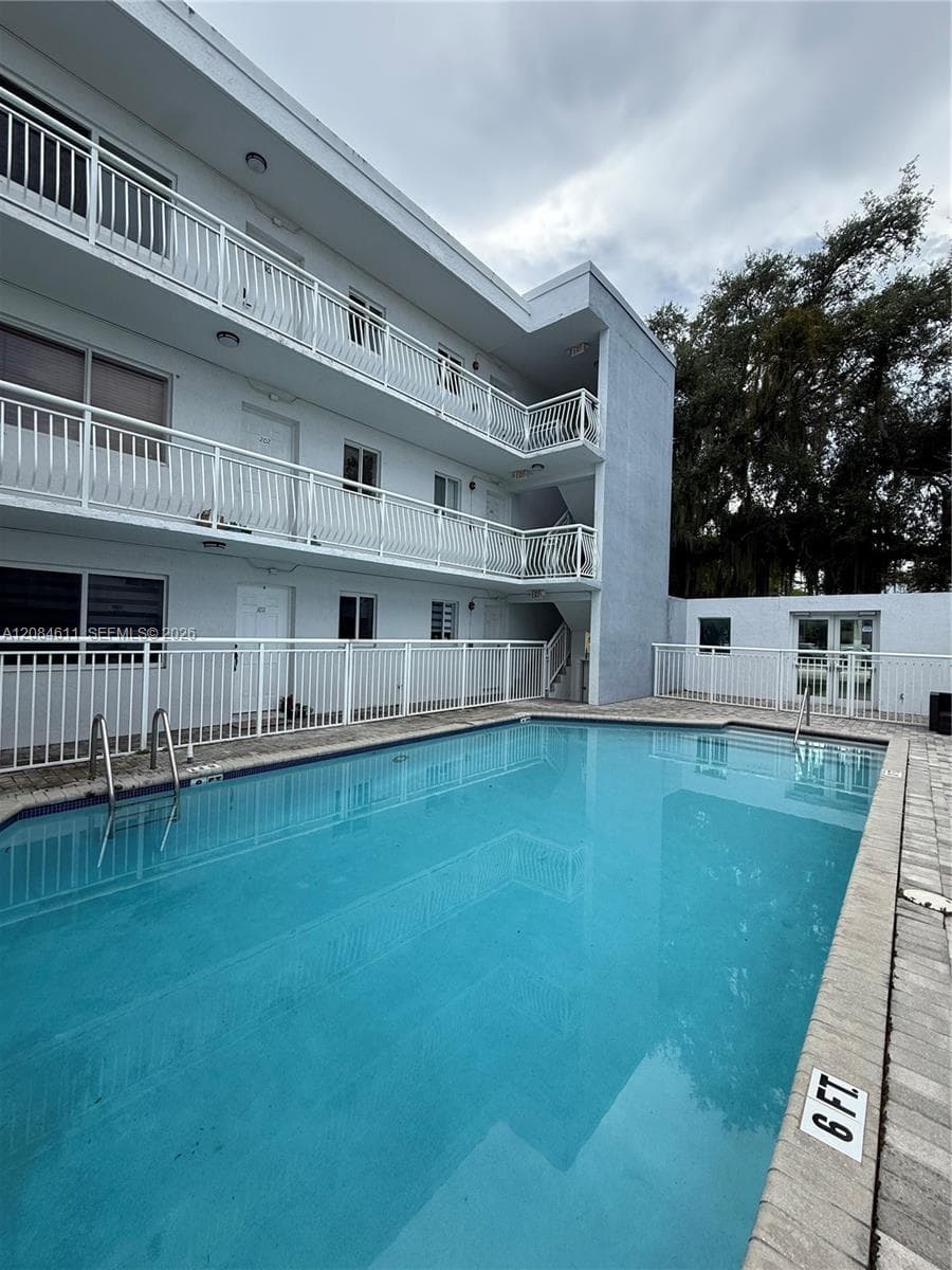 GRAND PALAZZO CONDO · #201 in Miami - Photo 11