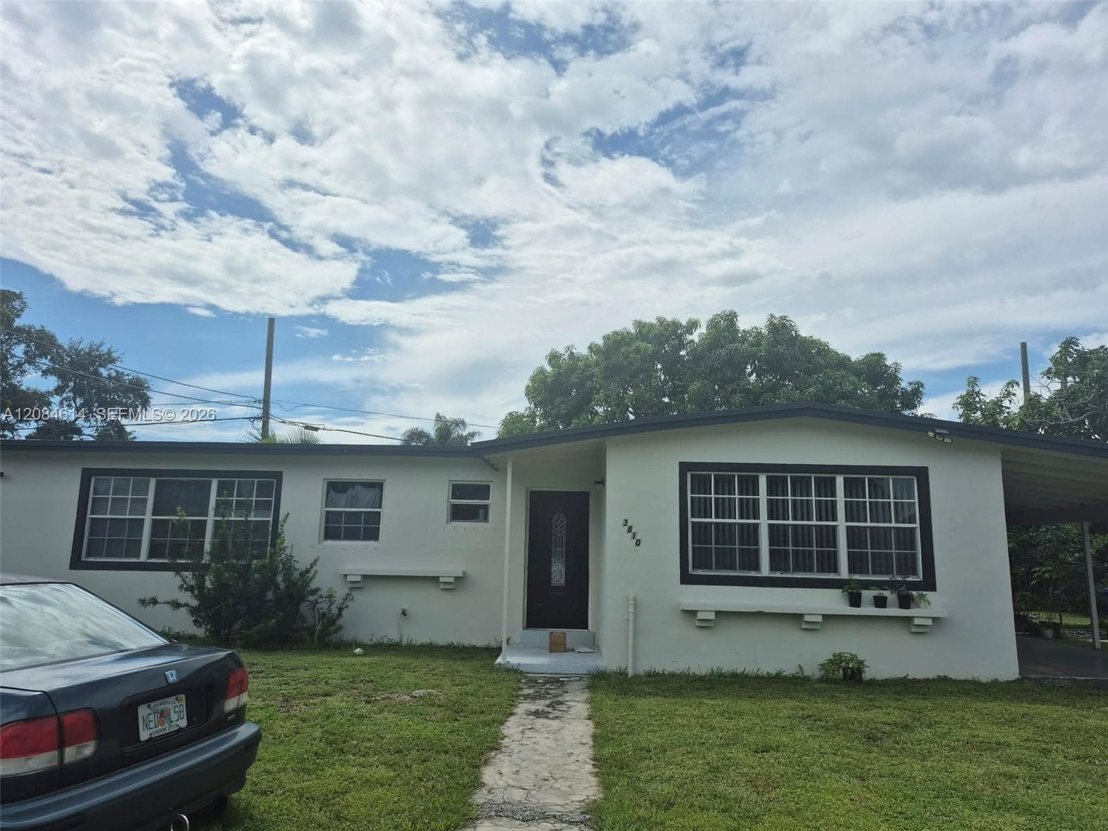 3810 NW 195th St photo 1