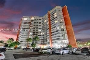 BUCKLEY TOWERS CONDO - EA · #302E in Miami - Photo 1