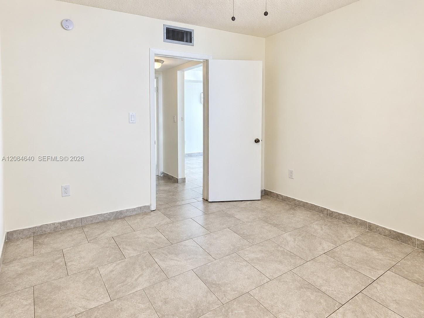 HALF MOON TOWERS CONDO · #708 in Miami - Photo 11