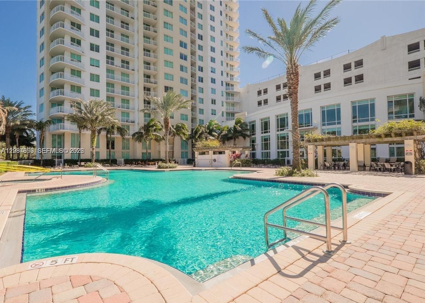 Duo · #2204W in Hallandale Beach - Photo 23