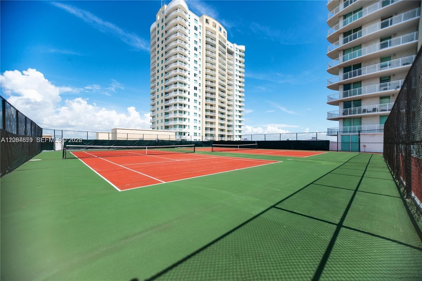 Duo · #2204W in Hallandale Beach - Photo 22
