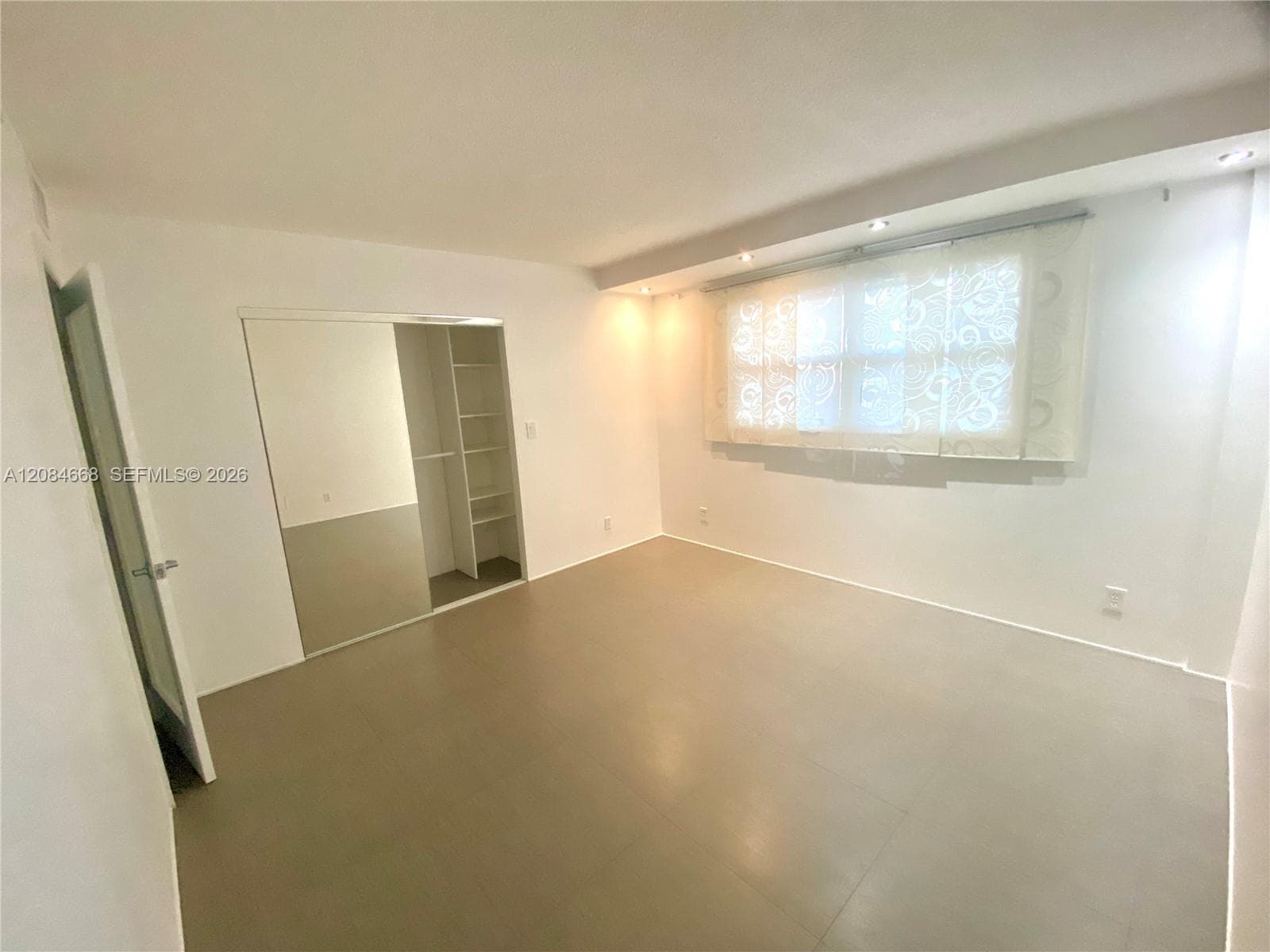 PARK LAYNE TOWERS CONDO · #9 in Hallandale Beach - Photo 20