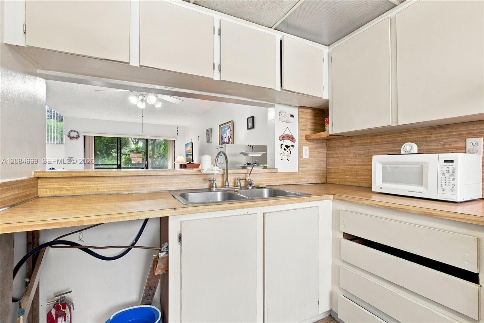 Windsong Lakes · #12-21 in Miami - Photo 8