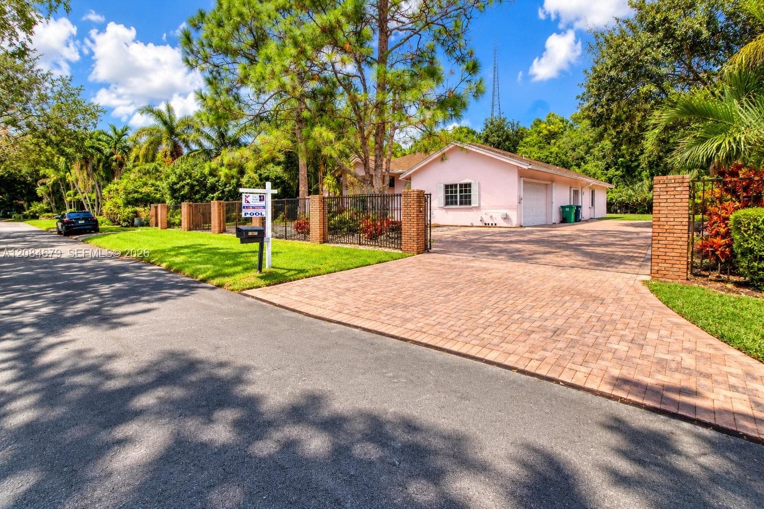 17401 SW 266th Ter photo 2