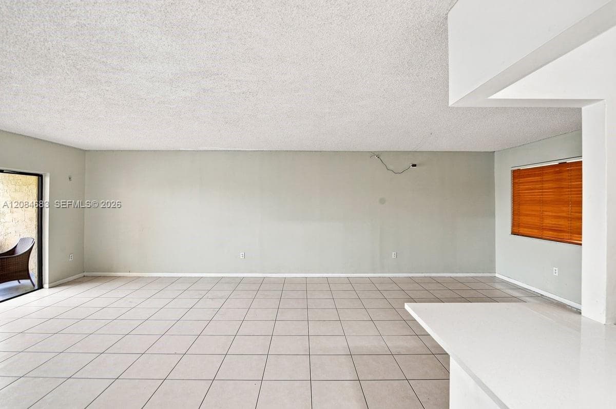 SUMMERTREE VILG CALIF CL · #202-3 in Miami - Photo 12