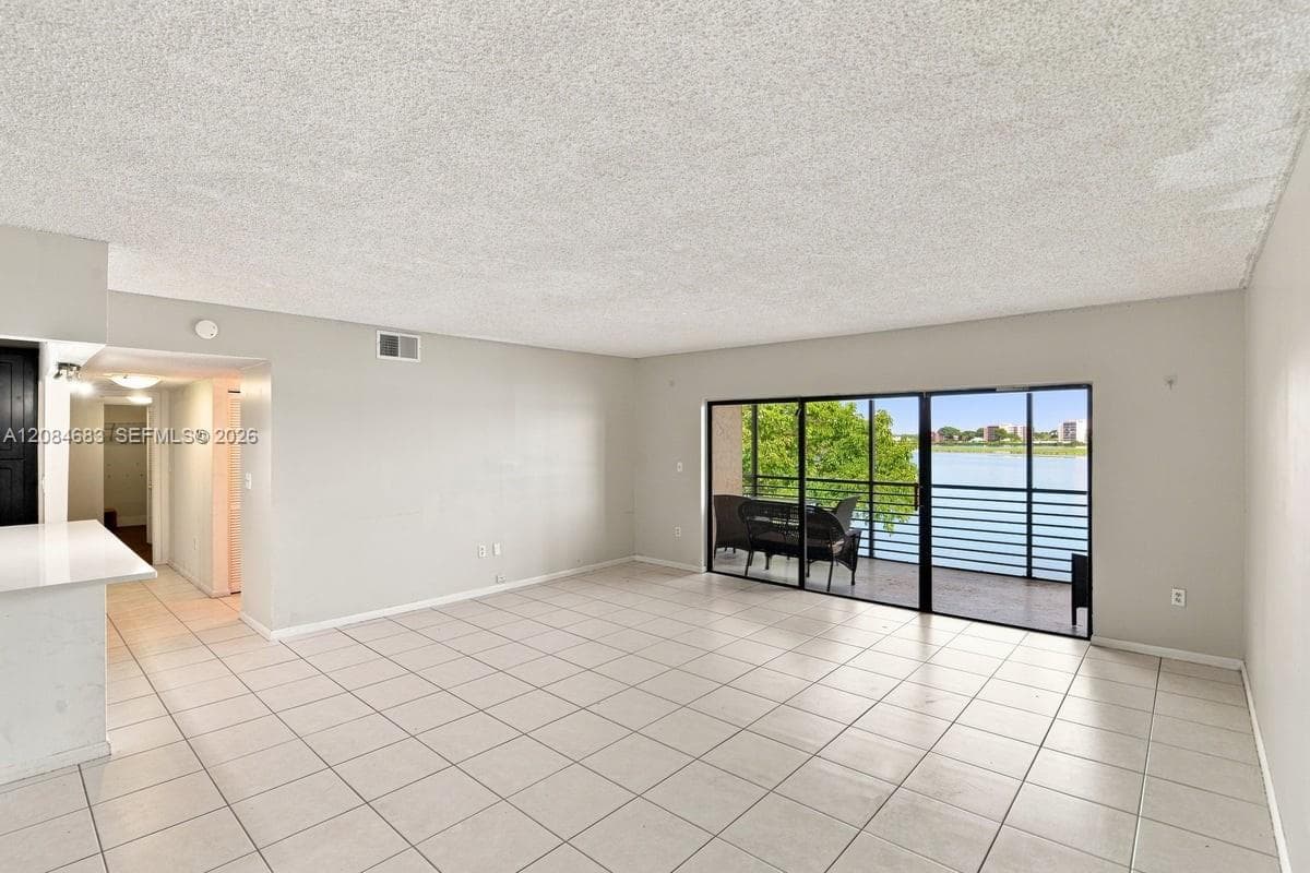 SUMMERTREE VILG CALIF CL · #202-3 in Miami - Photo 7