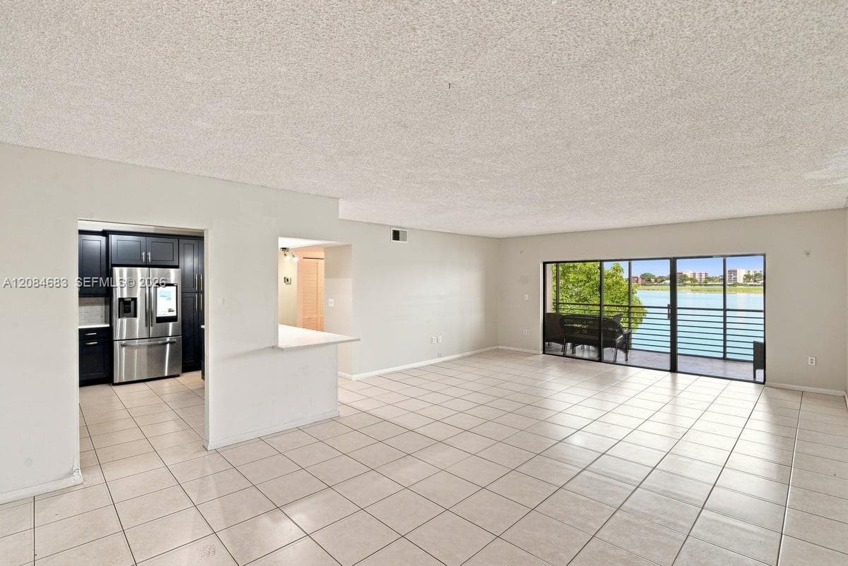 SUMMERTREE VILG CALIF CL · #202-3 in Miami - Photo 5