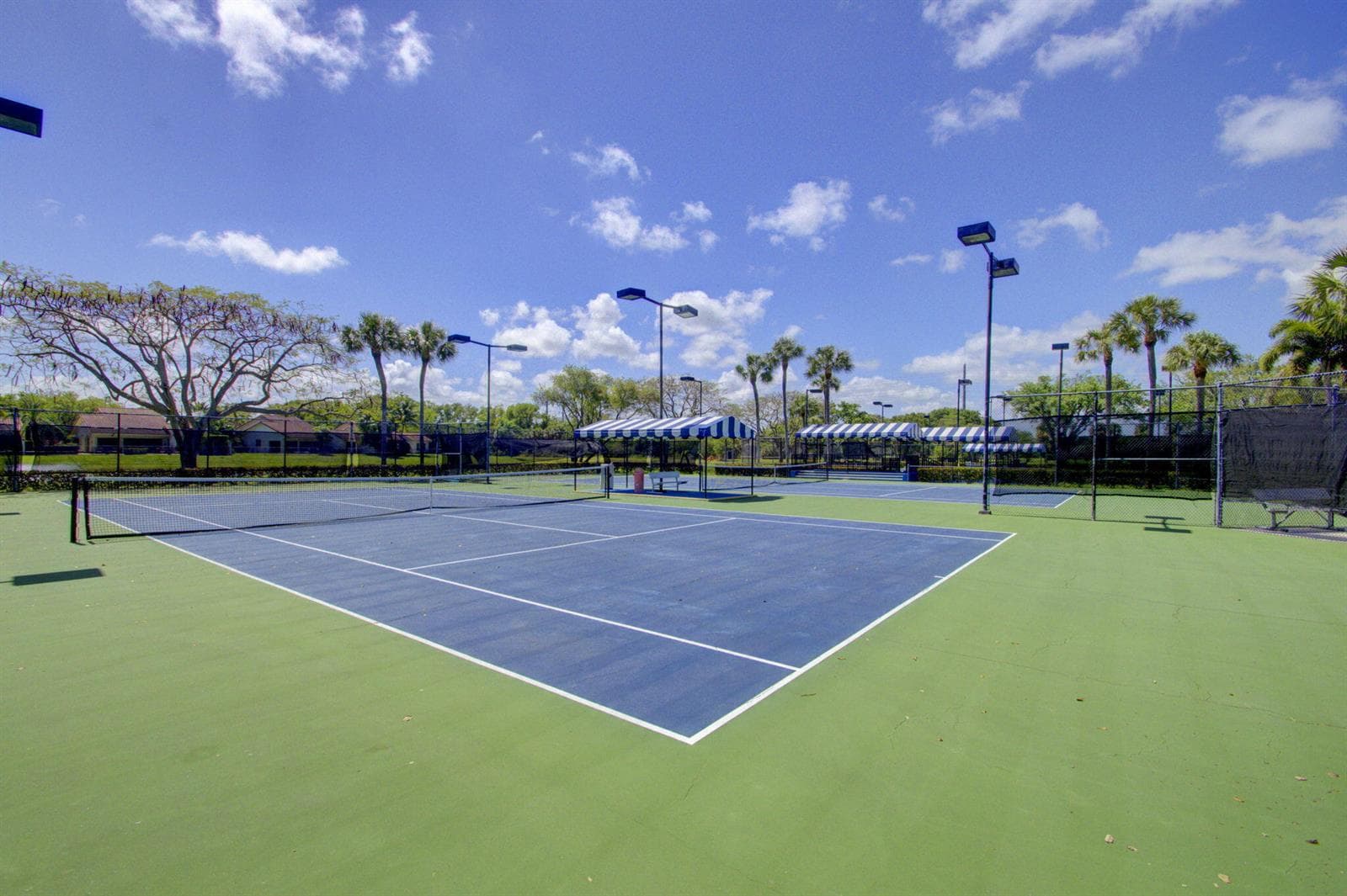 44-web-or-mls-Sandalwood Lakes (5)