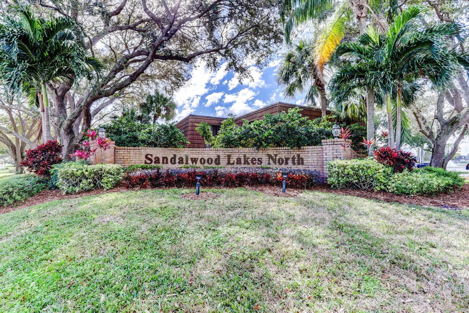 40-web-or-mls-Sandalwood Lakes (1)