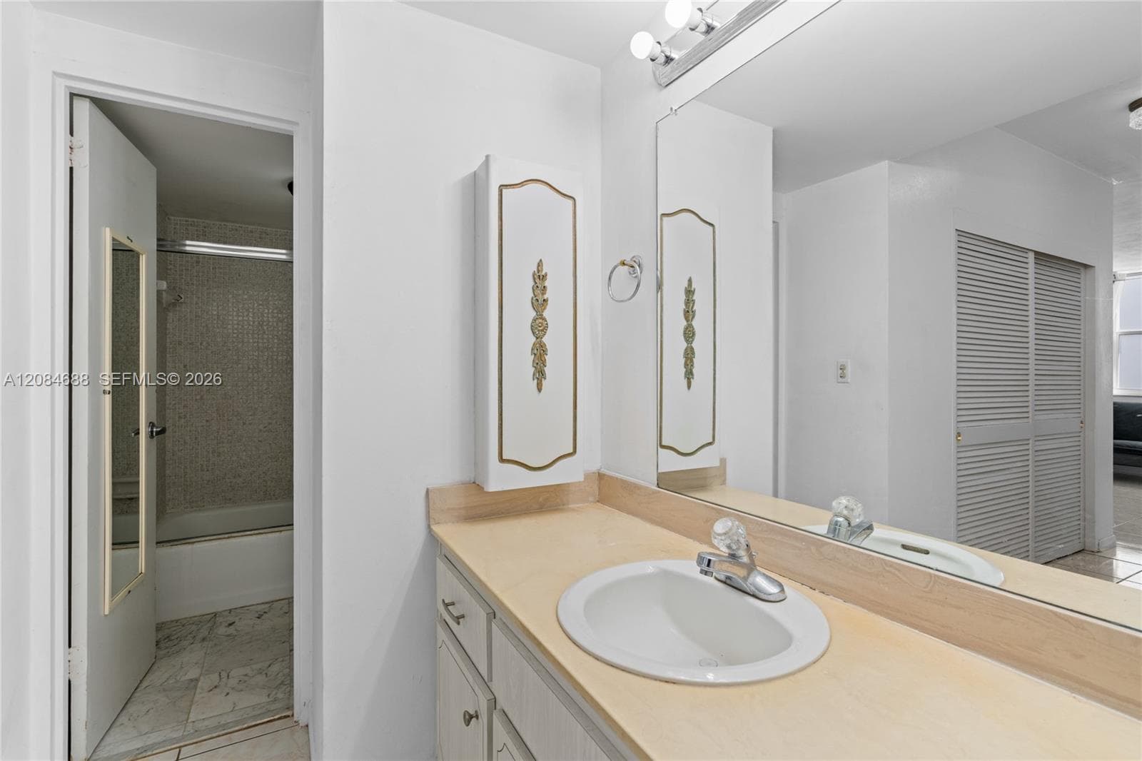 CARRIAGE CLUB SOUTH CONDO · #5E in Miami Beach - Photo 22