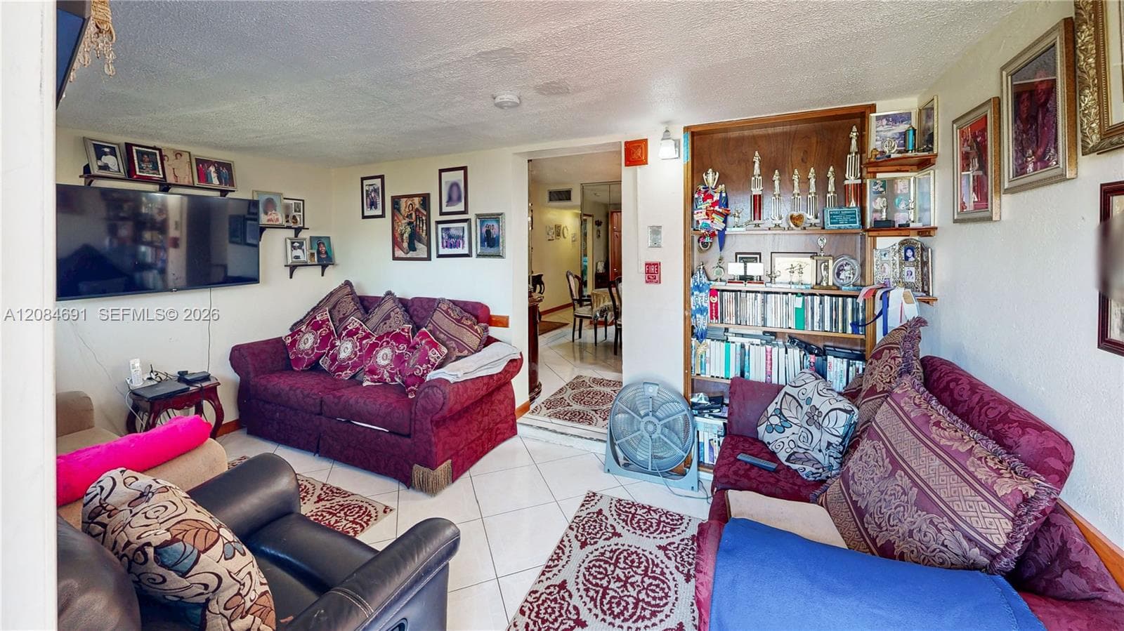 10900 SW 177th Ter photo 6