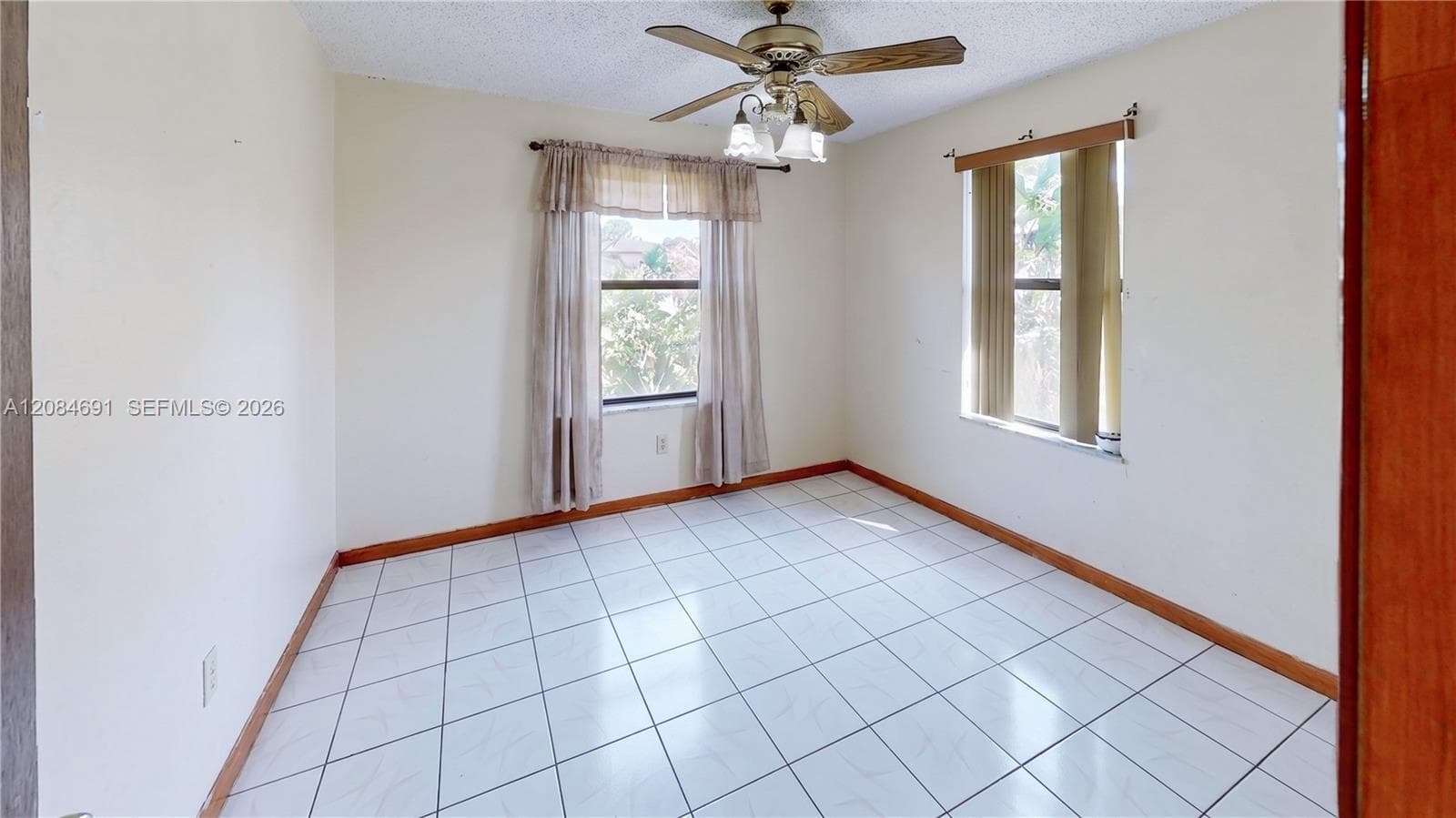 10900 SW 177th Ter photo 26
