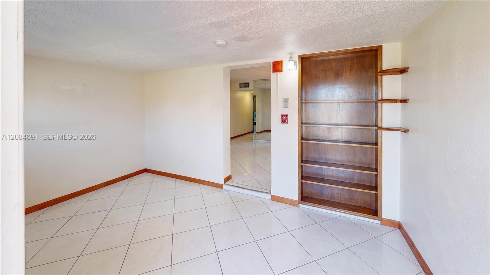 10900 SW 177th Ter photo 7