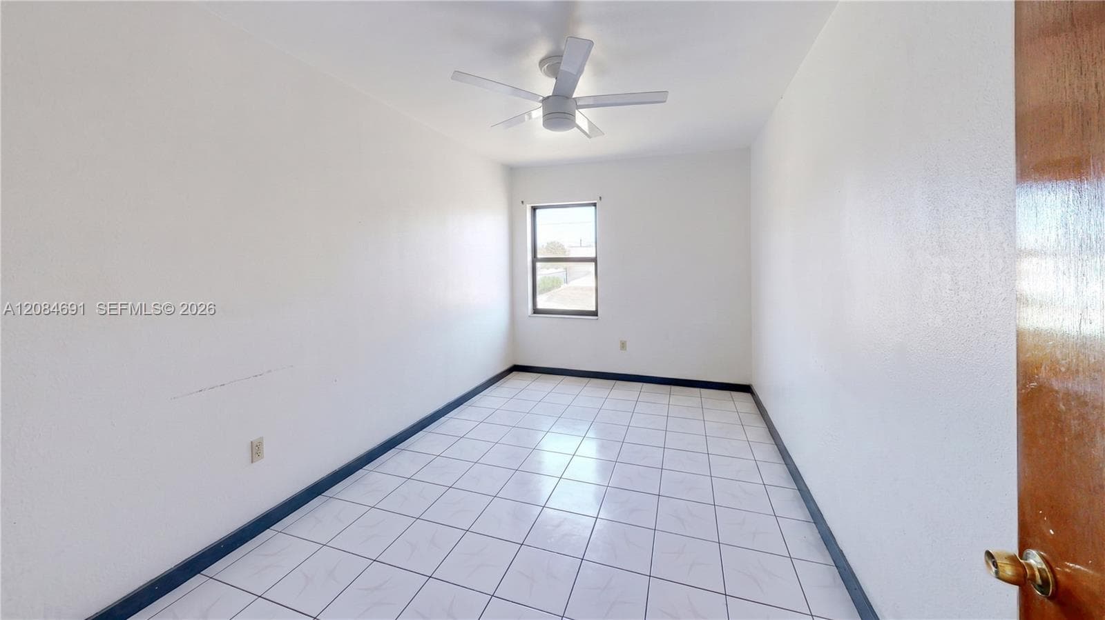 10900 SW 177th Ter photo 51