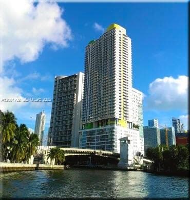 Latitude on the River · #3206 in Miami - Photo 12