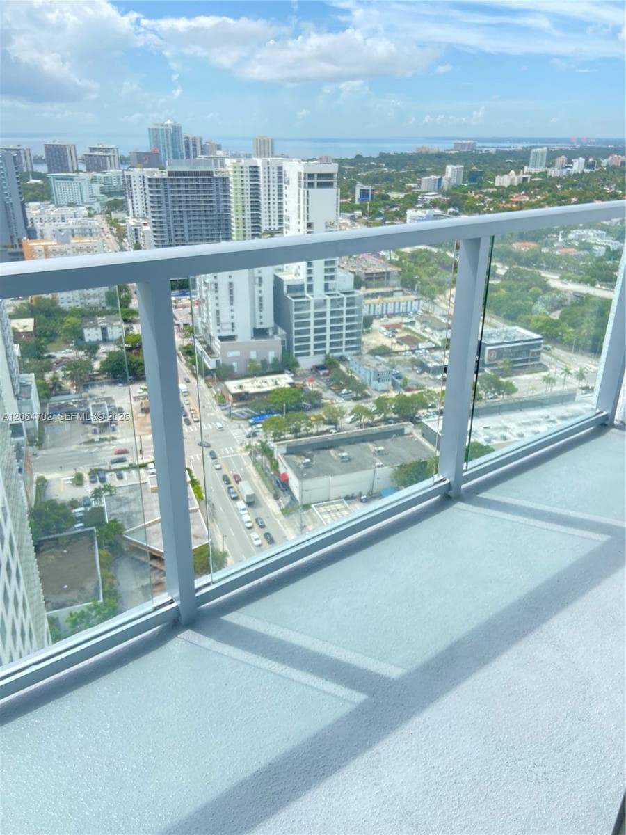 Latitude on the River · #3206 in Miami - Photo 8