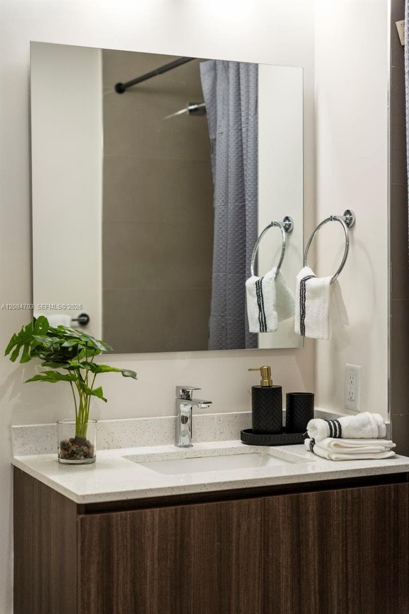 AESTHETIC APARTMENTS COND · #306 in Hollywood - Photo 17