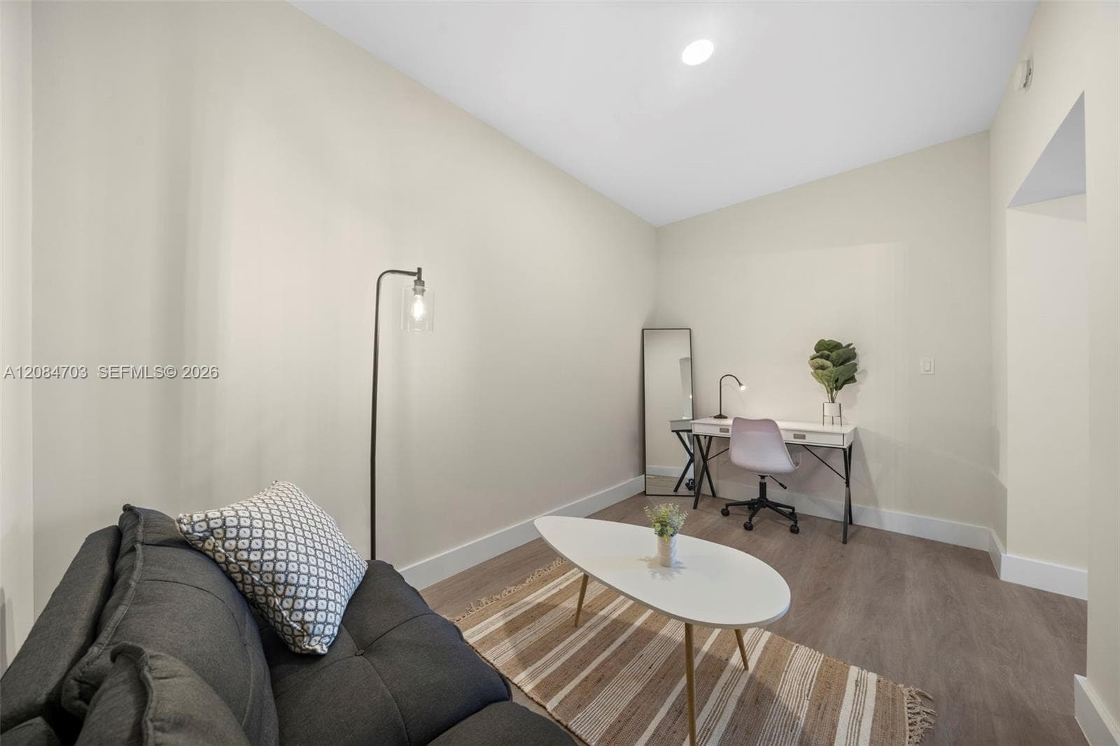 AESTHETIC APARTMENTS COND · #306 in Hollywood - Photo 10