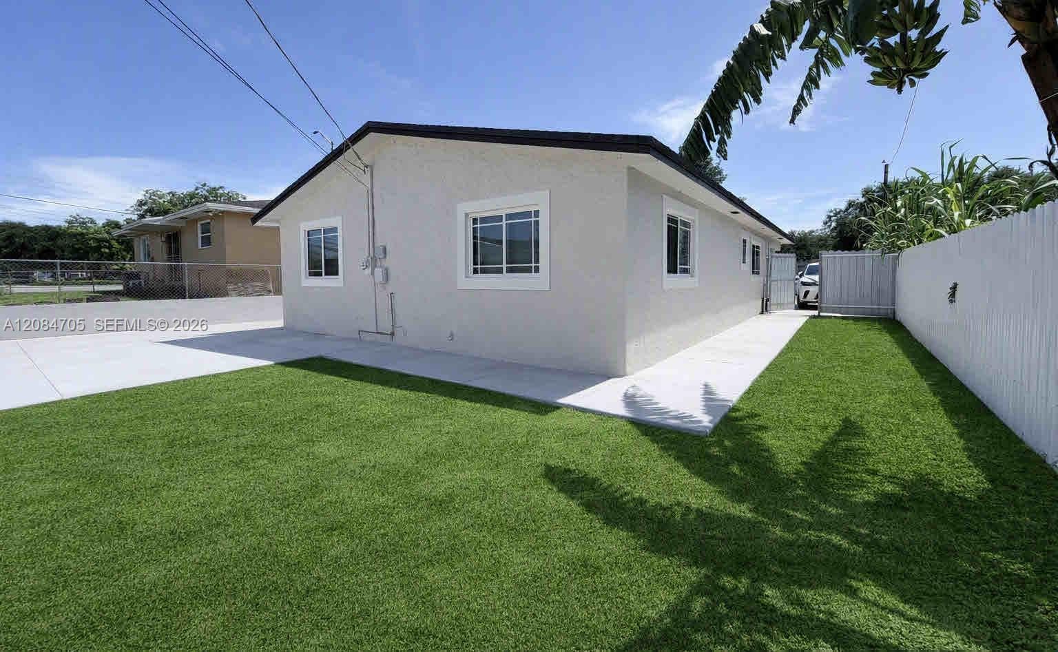 2221 NW 170th St photo 23