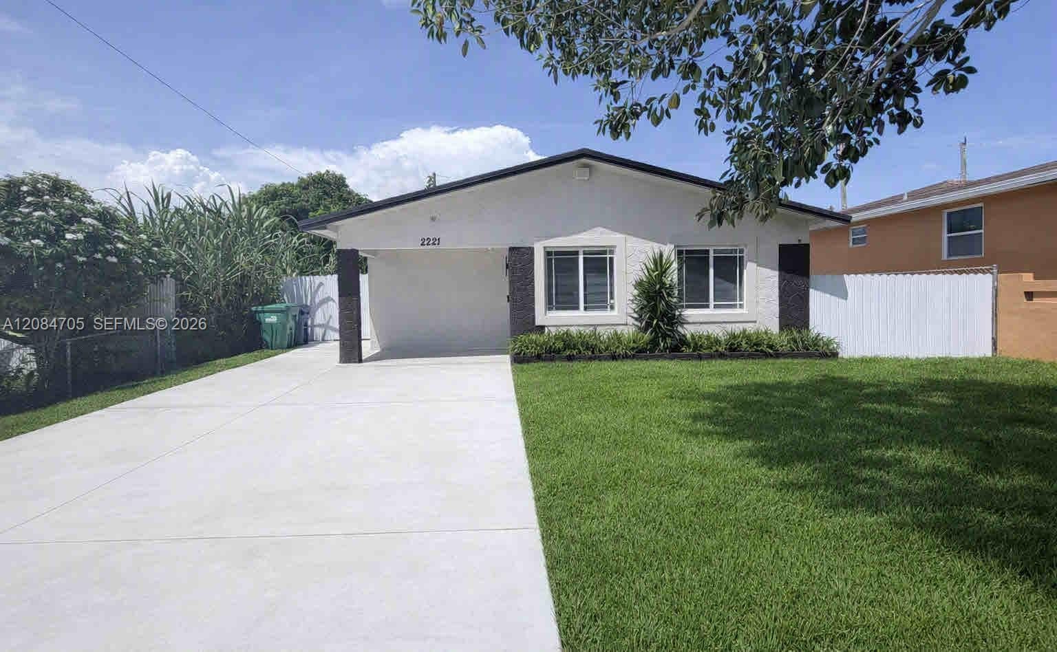 2221 NW 170th St photo 27