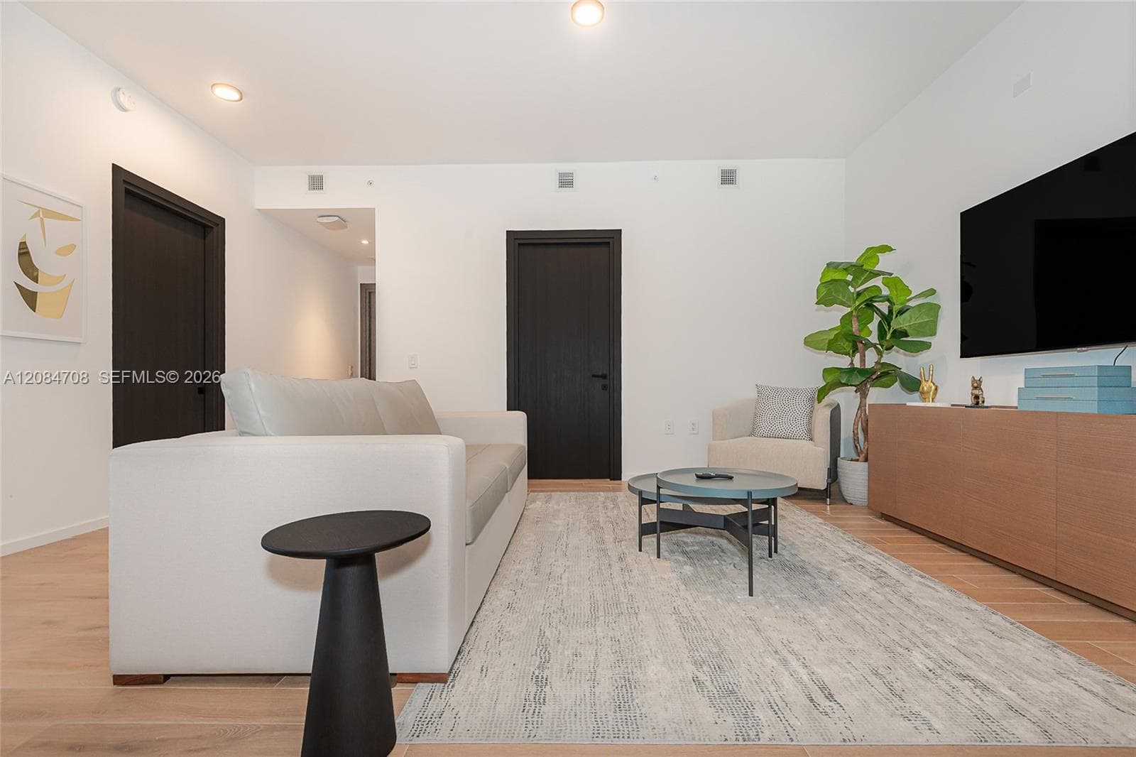 The Elser Hotel & Residences · #3417 in Miami - Photo 4