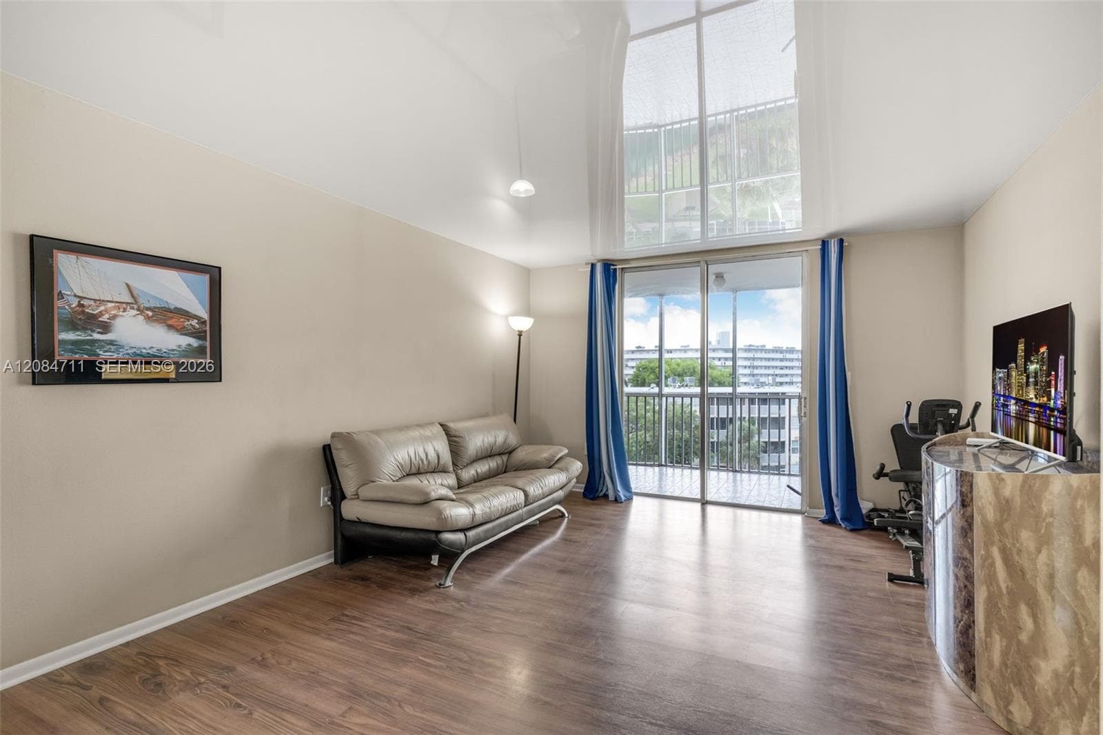 Jade Winds Condominium · #508 in Miami - Photo 4