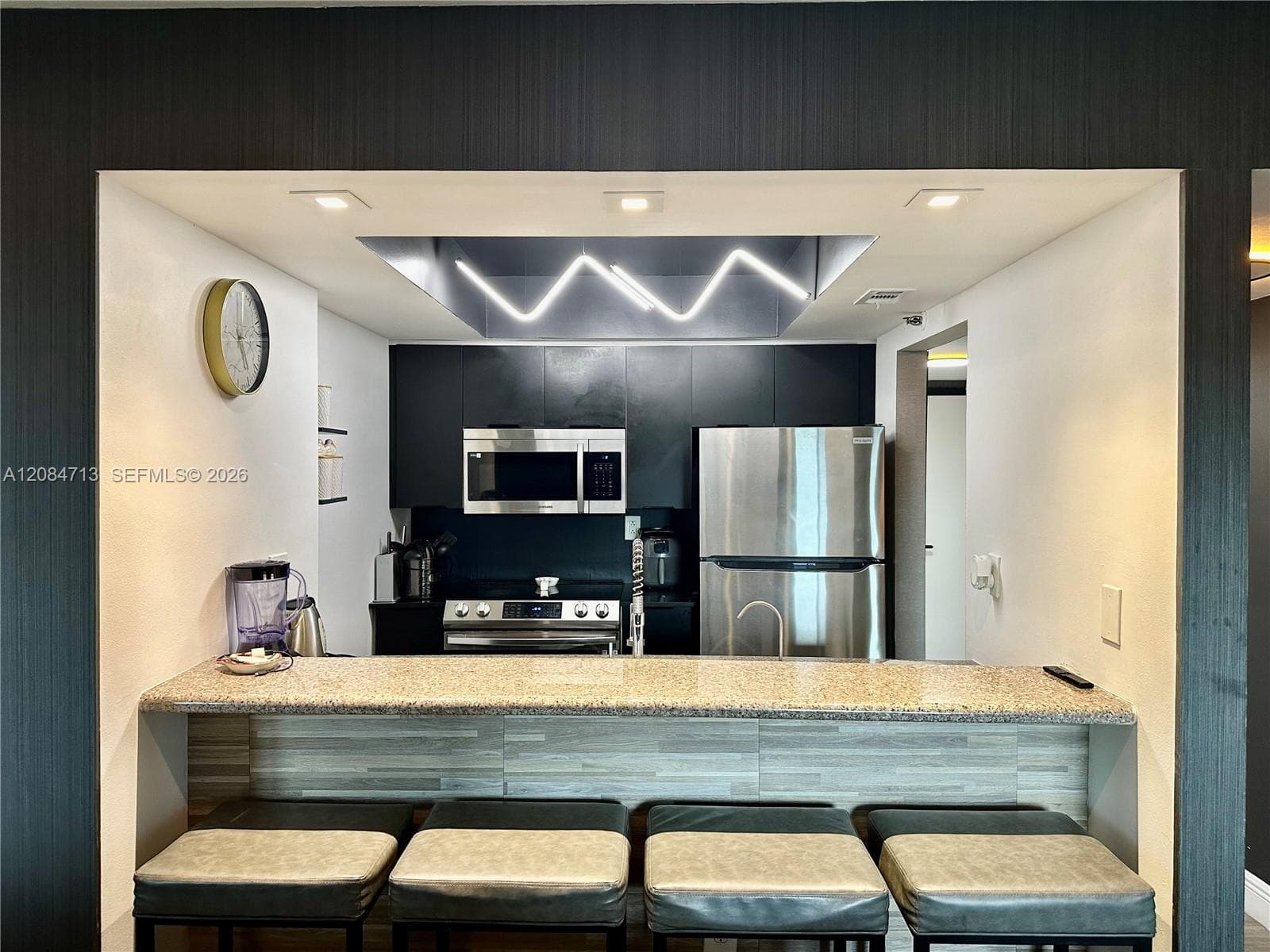 MADISON DOWNTOWN CONDO · #W-1408 in Miami - Photo 2