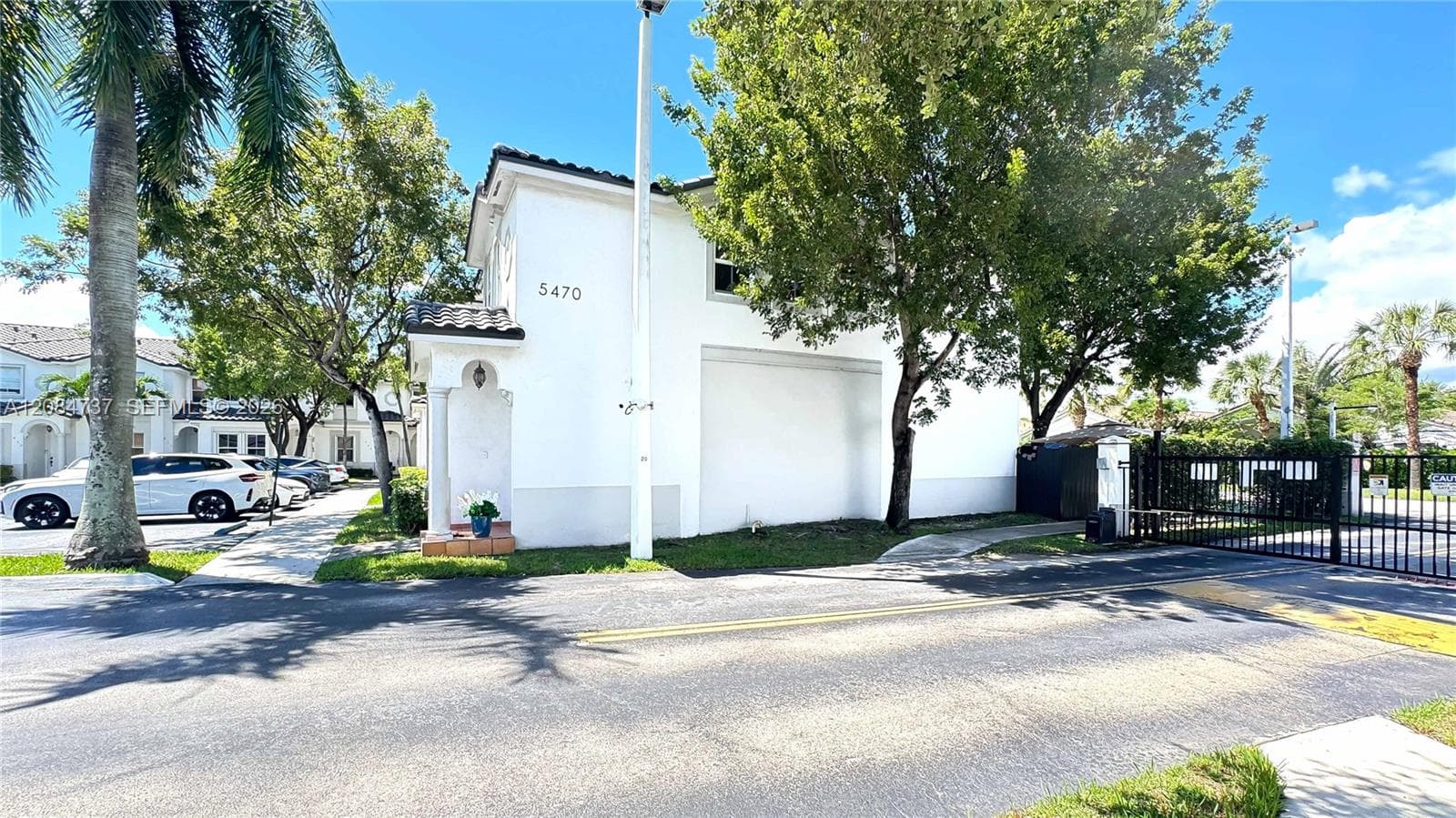 5470 NW 107th Ave #801 photo 4