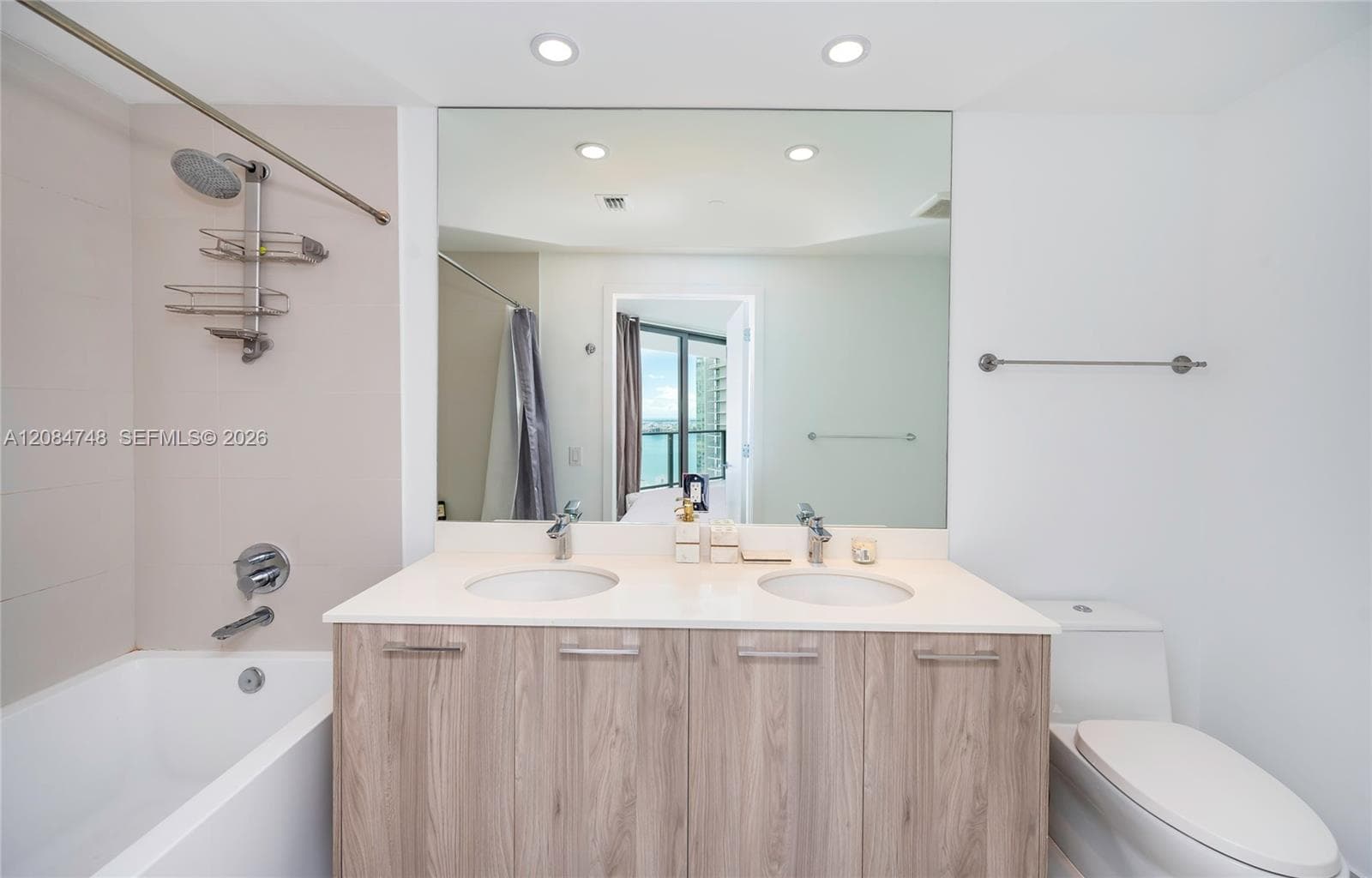 Paraiso Bayviews · #3407 in Miami - Photo 17