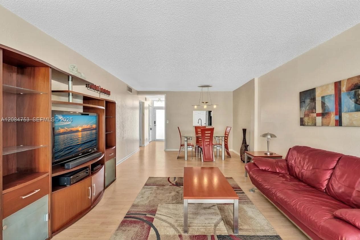Meadowbrook Towers · #206 in Hallandale Beach - Photo 8
