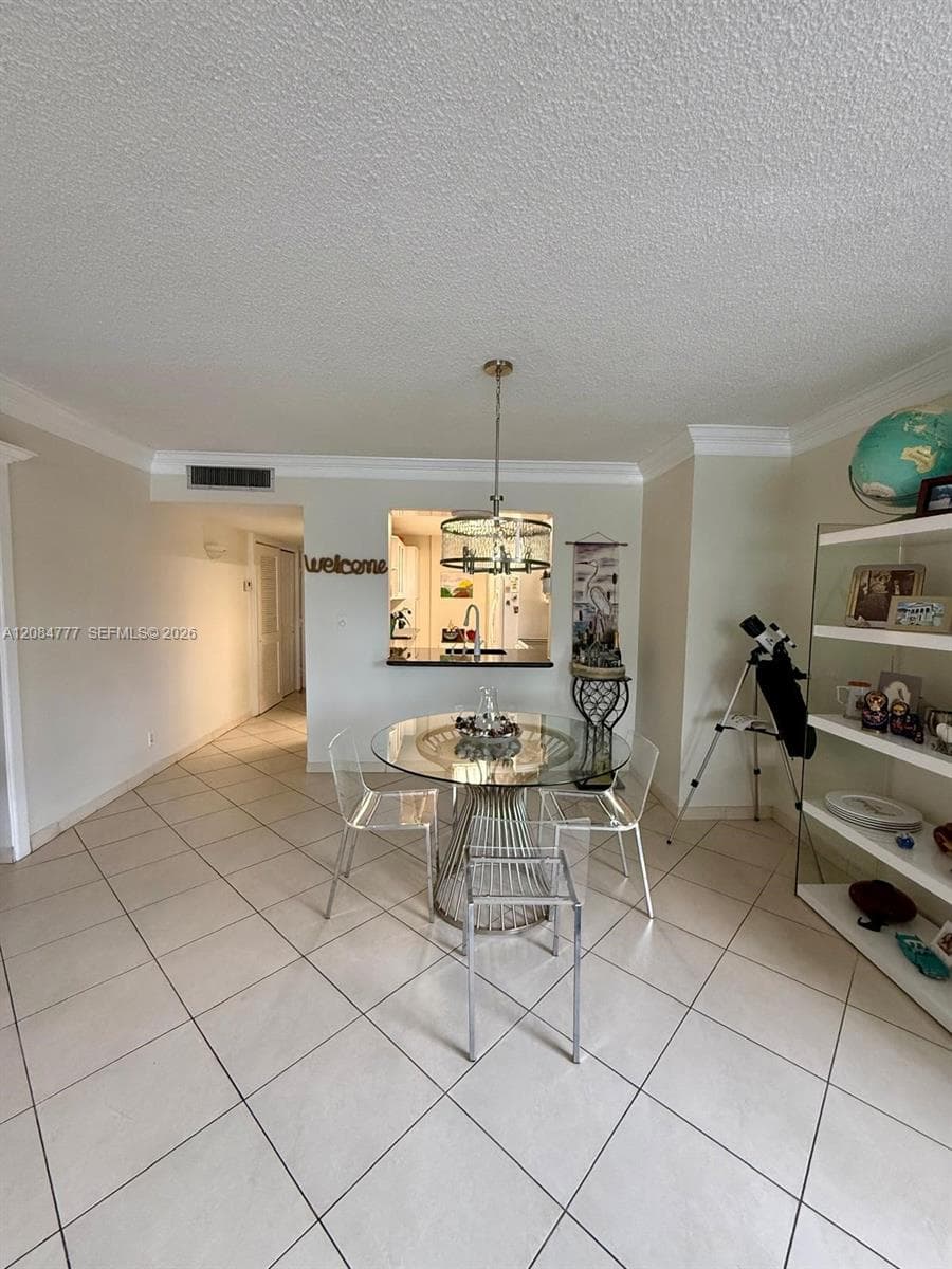 121 Golden Condo · #G2 in Hallandale Beach - Photo 17