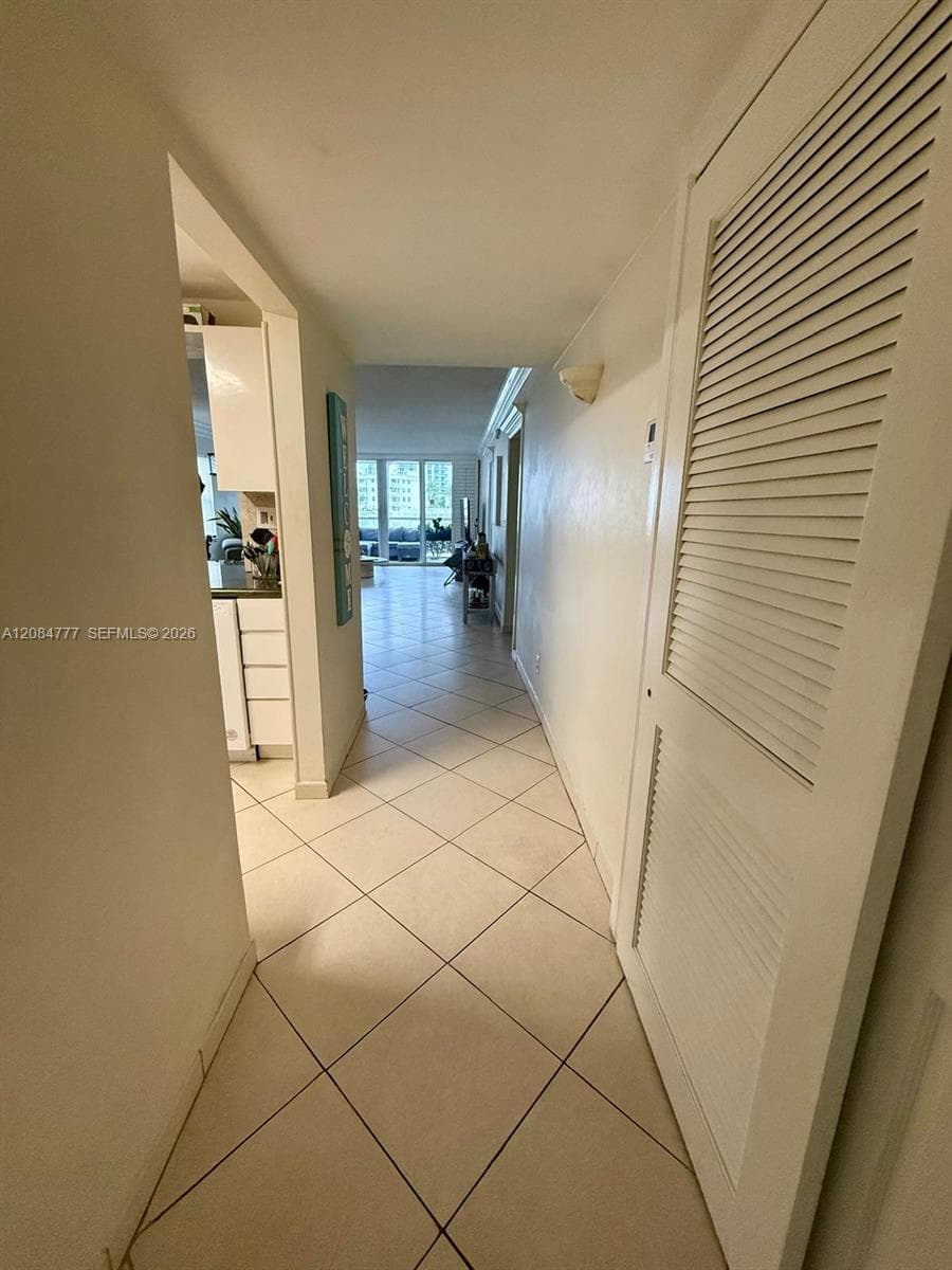 121 Golden Condo · #G2 in Hallandale Beach - Photo 30