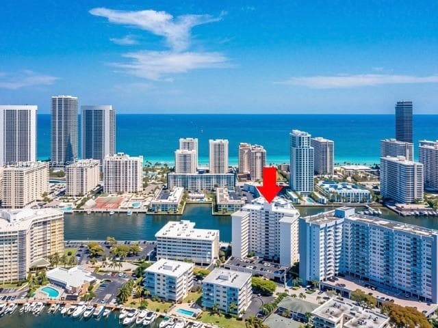 121 Golden Condo · #G2 in Hallandale Beach - Photo 10