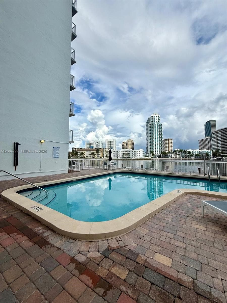 121 Golden Condo · #G2 in Hallandale Beach - Photo 45