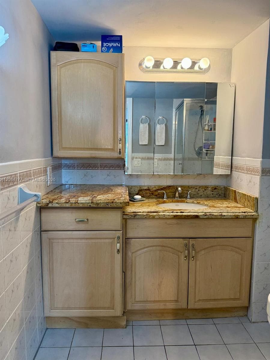 121 Golden Condo · #G2 in Hallandale Beach - Photo 25