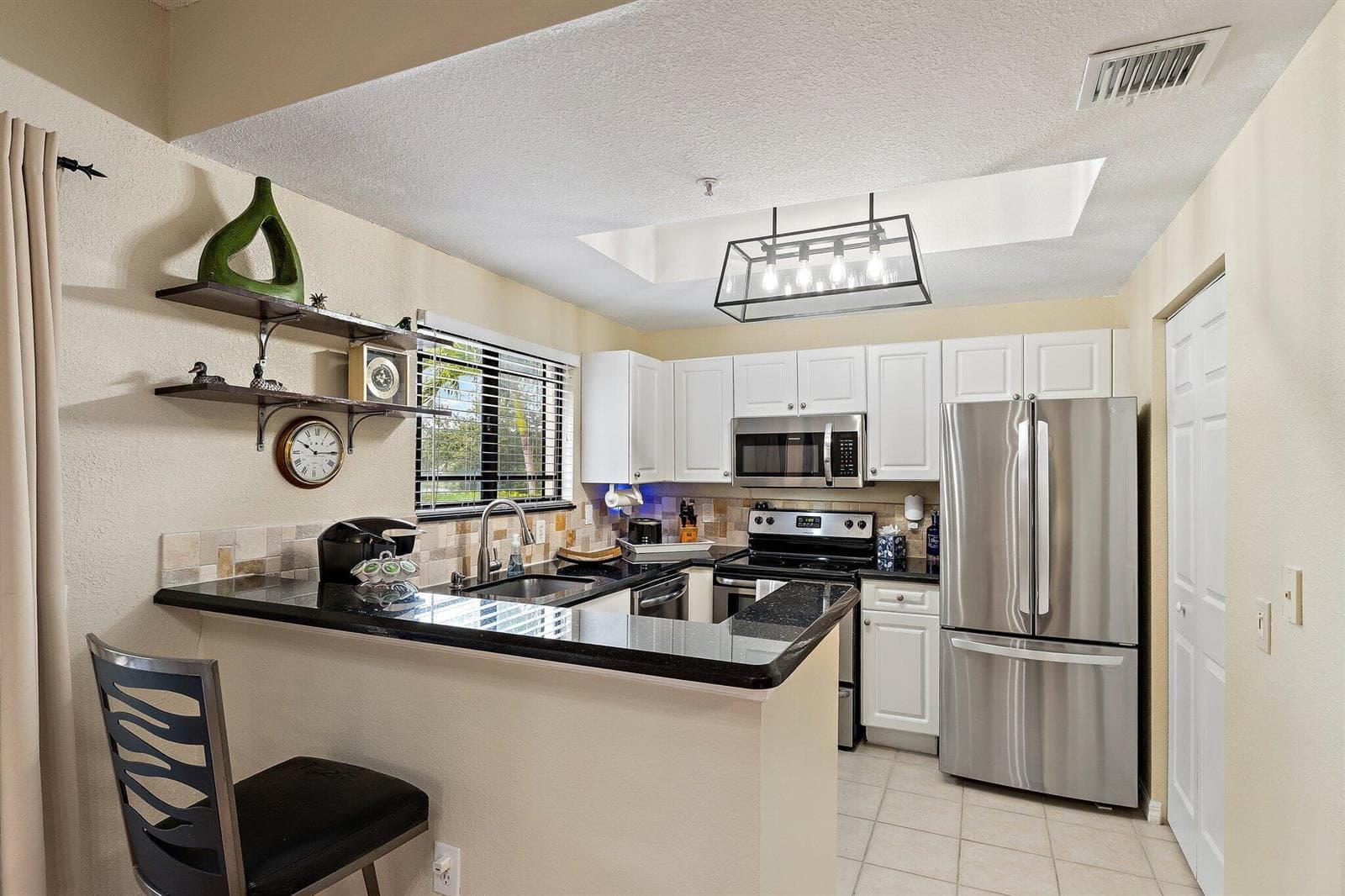 019-2811GrandePkwy-103-PalmBeachGardens-