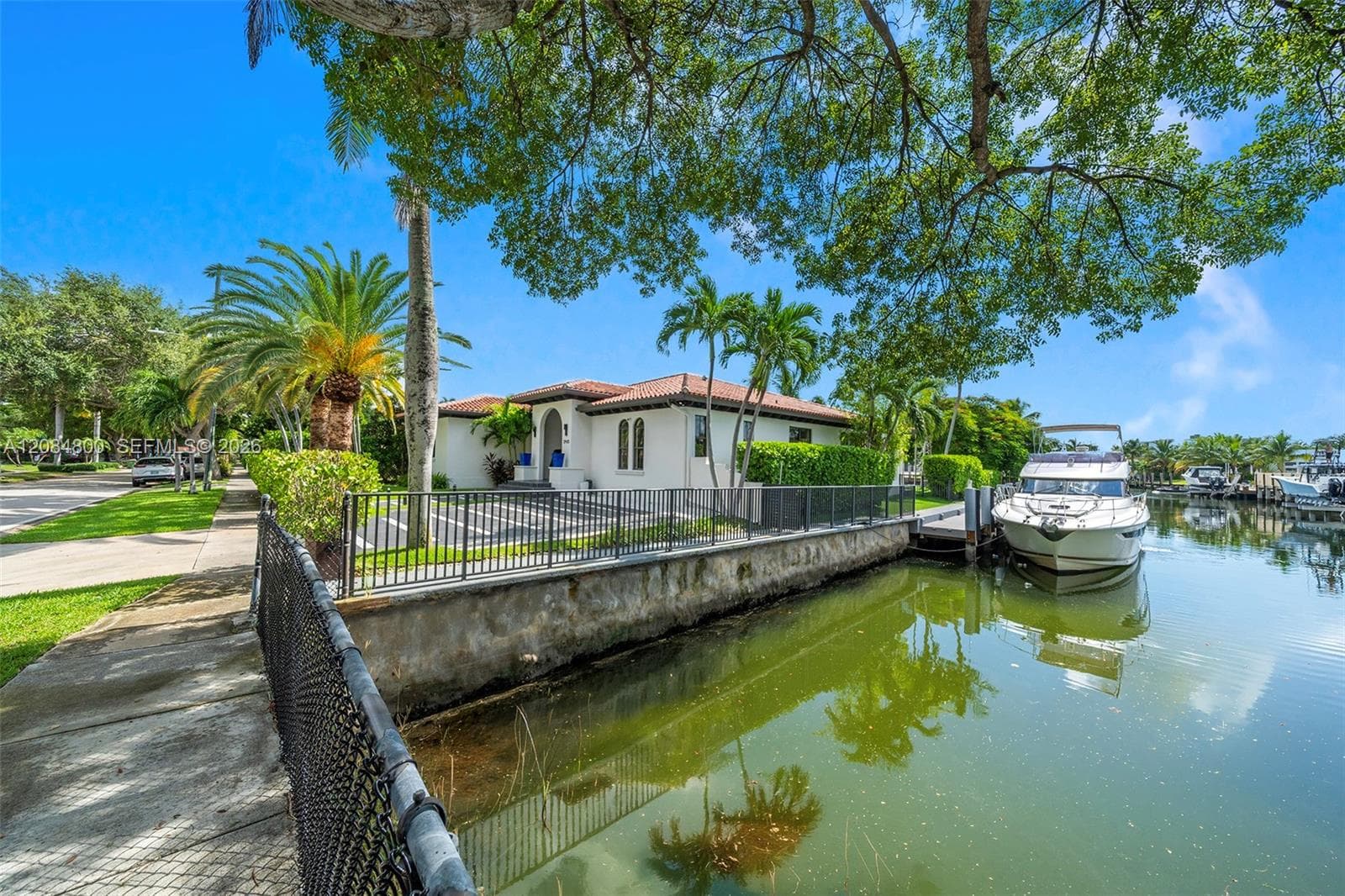 12905 Ixora Rd photo 64