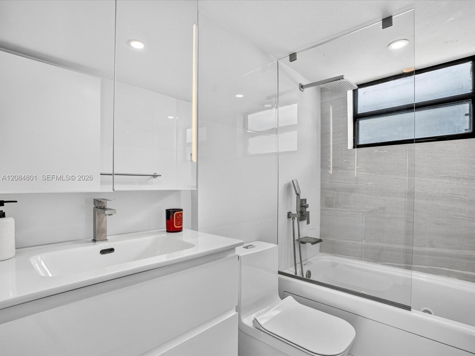 BYRON BAY · #502 in Miami Beach - Photo 19