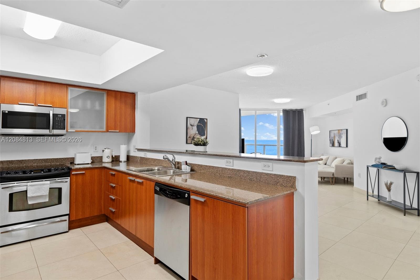 La Perla · #1710 in Sunny Isles Beach - Photo 6