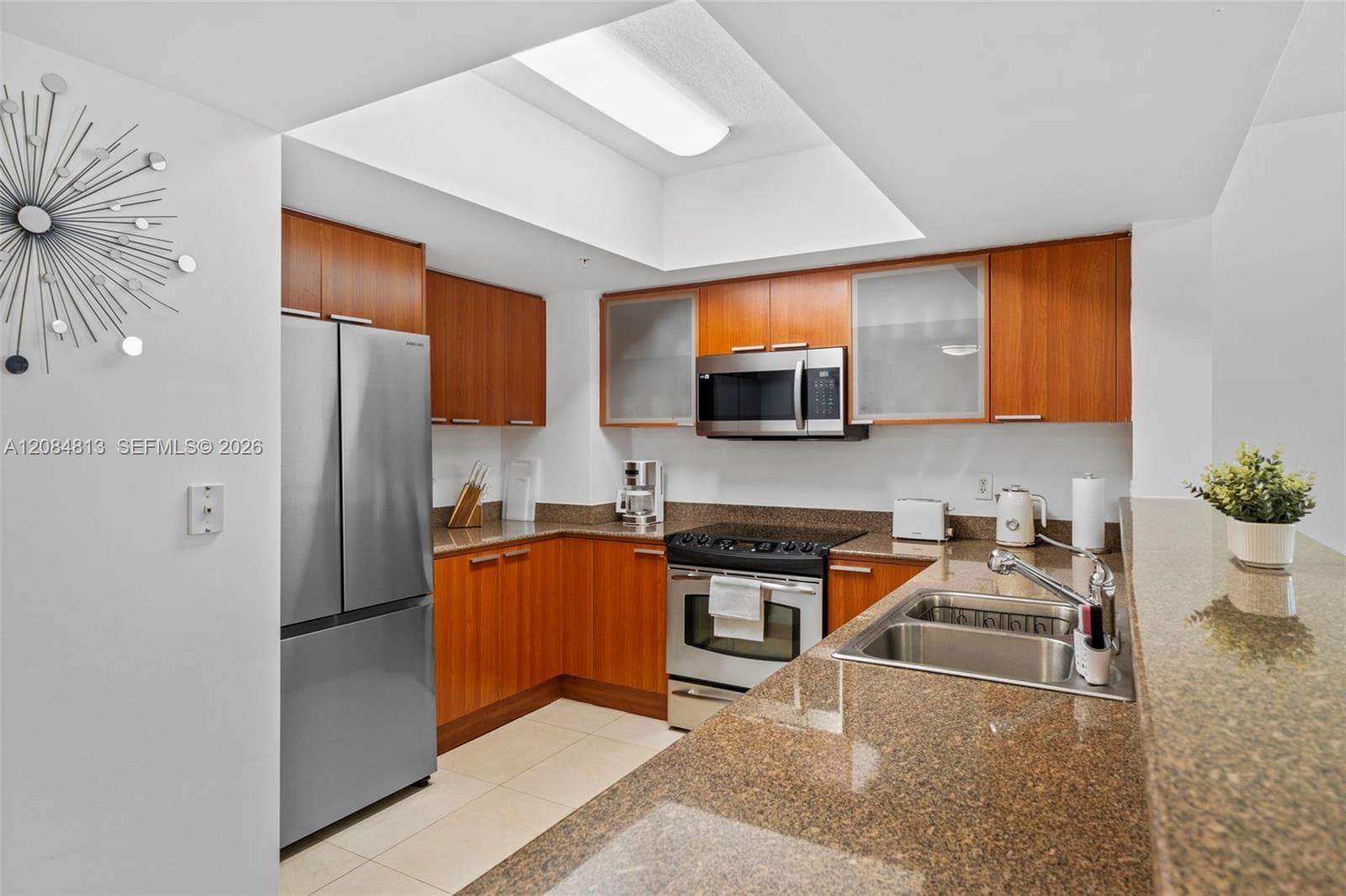 La Perla · #1710 in Sunny Isles Beach - Photo 8