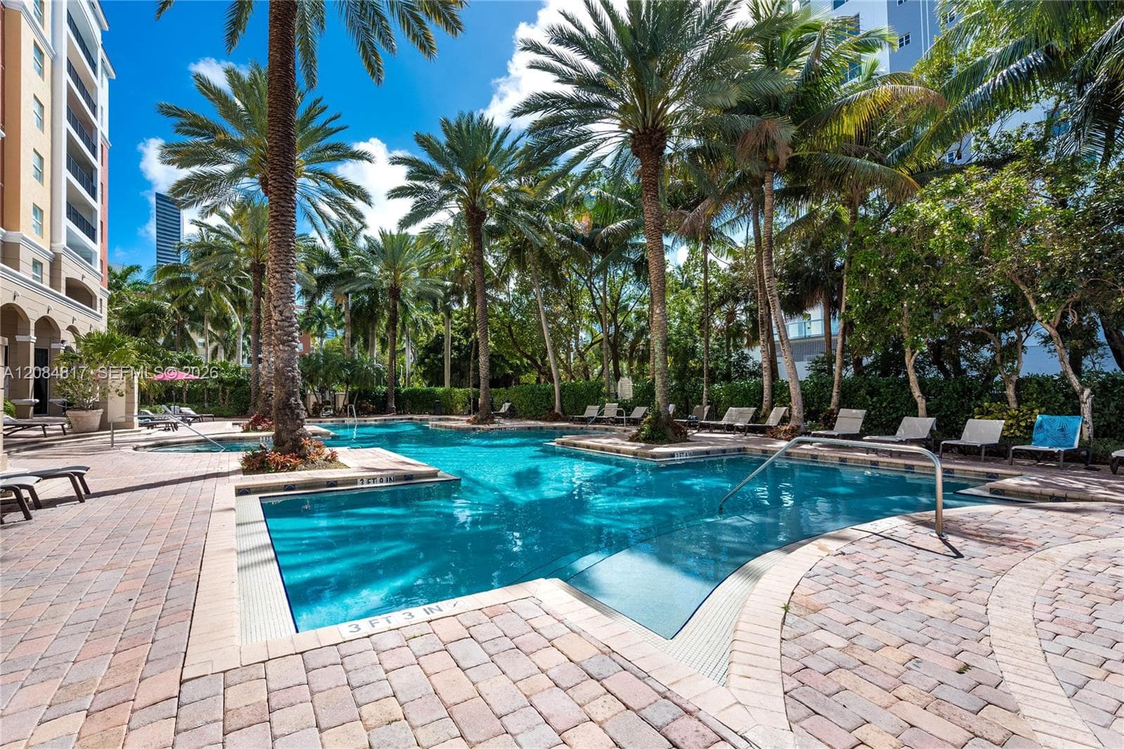 Porto Bellagio · #1414 in Sunny Isles Beach - Photo 24