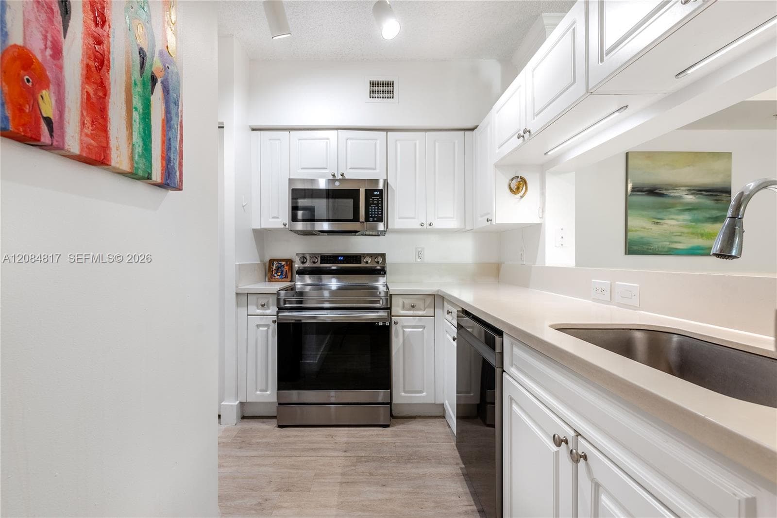 Porto Bellagio · #1414 in Sunny Isles Beach - Photo 10