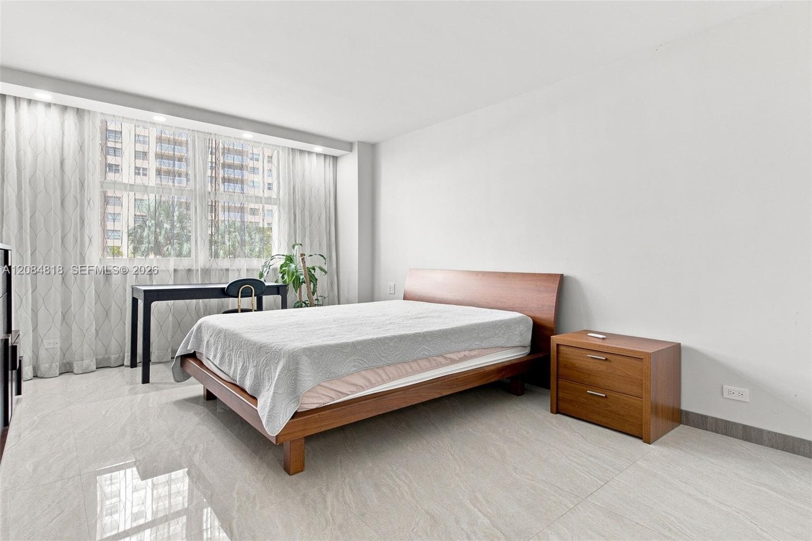 WINSTON TOWERS 100 CONDO · #211 in Sunny Isles Beach - Photo 13
