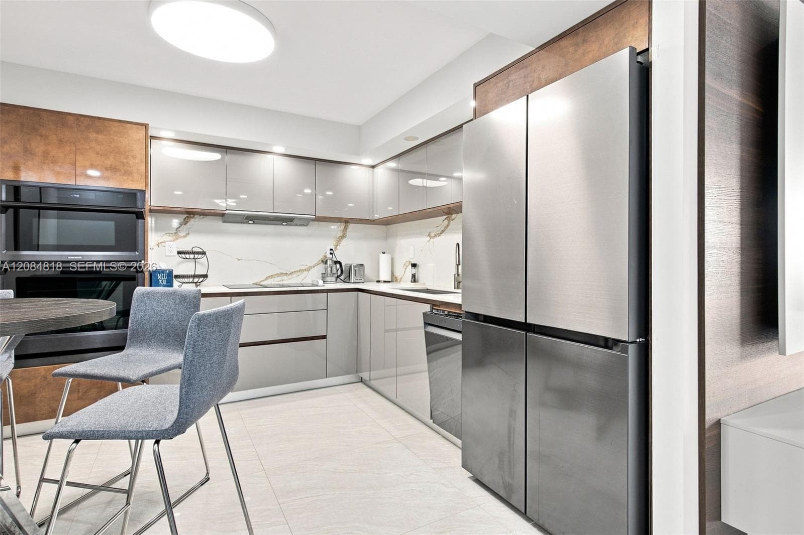 WINSTON TOWERS 100 CONDO · #211 in Sunny Isles Beach - Photo 3
