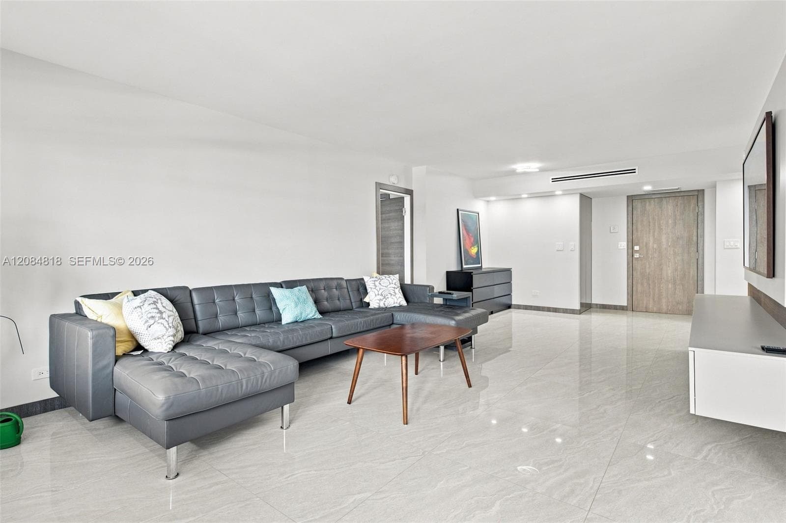 WINSTON TOWERS 100 CONDO · #211 in Sunny Isles Beach - Photo 8
