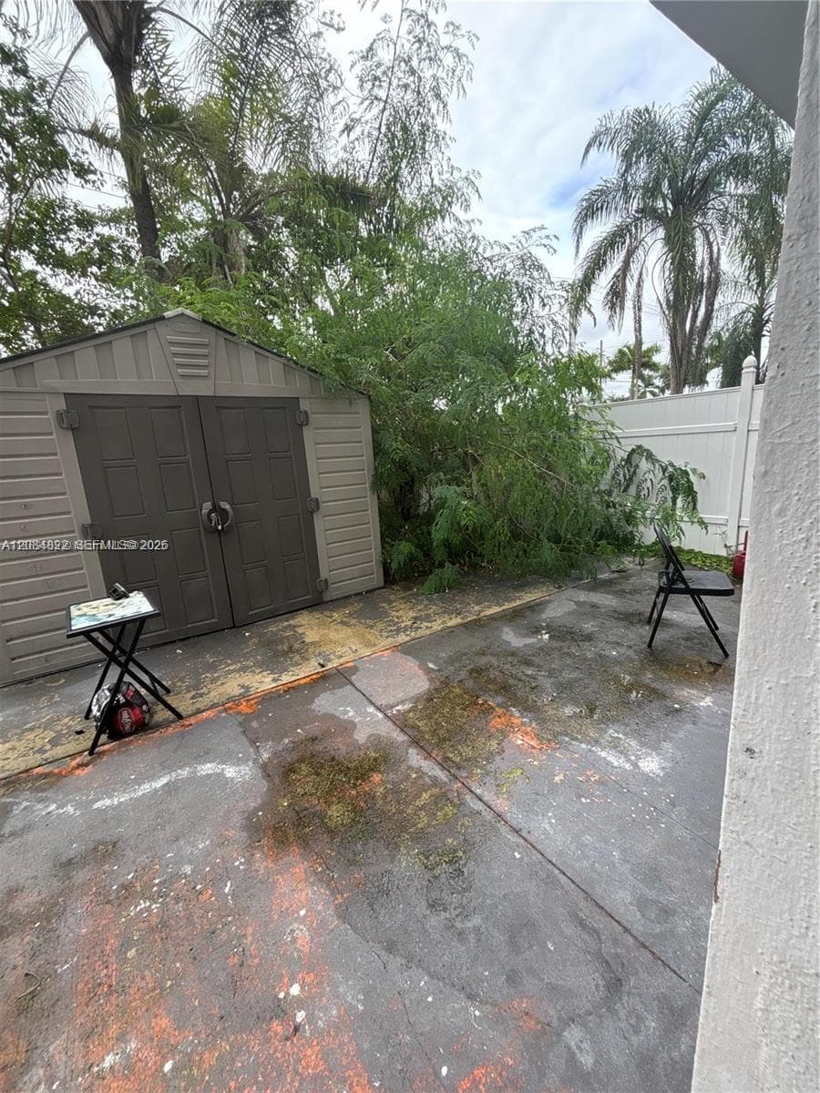 GOLDEN GATE APARTMENTS CO · #109 in Miami - Photo 9