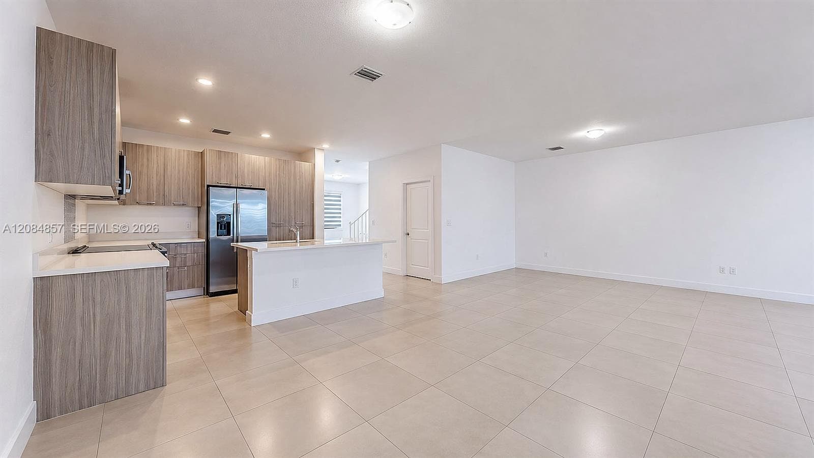15811 SW 136th Ter photo 9