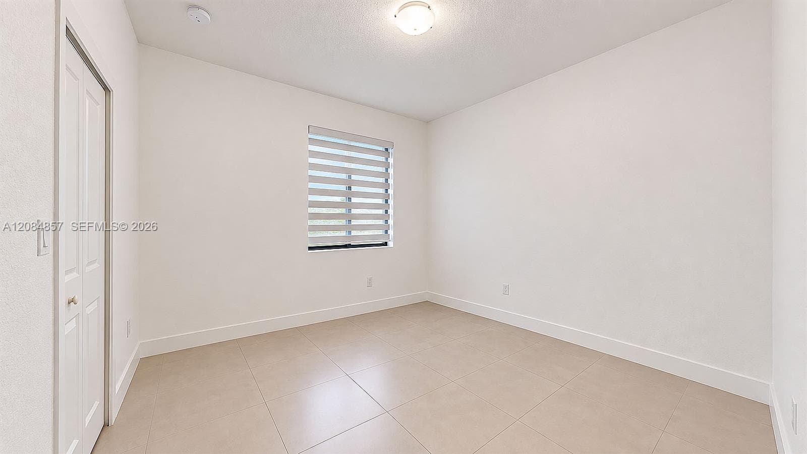 15811 SW 136th Ter photo 38