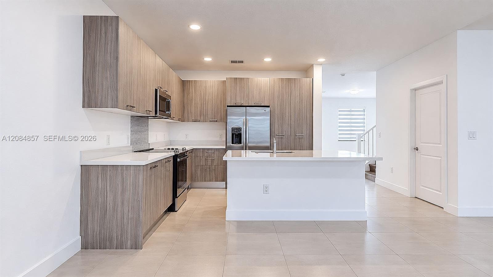 15811 SW 136th Ter photo 10